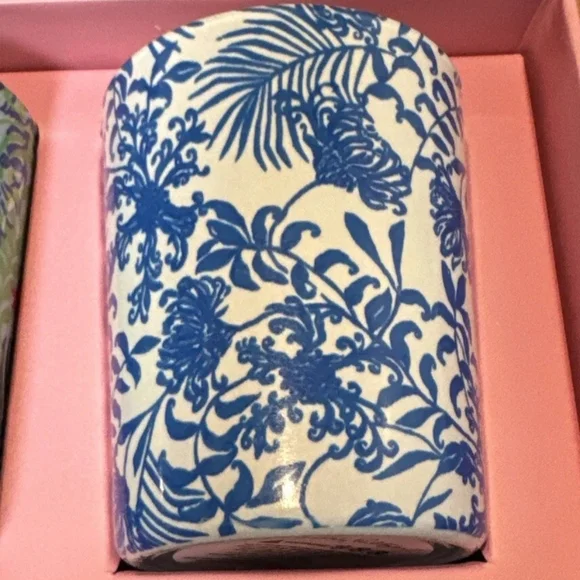 LILLY PULITZER VOTIVE CANDLE SET - Picture 10 of 13